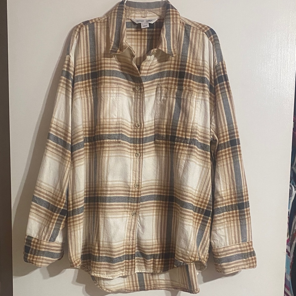 Old Navy Boyfriend Plaid Shirt in Cream and Brown size largest
